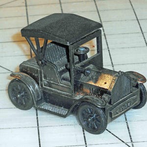 Novelty Miniature Die Cast Metal Motorcycle Pencil Sharpener...