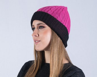 Baby alpaca hat, reversible alpaca hat, women's hat, loose winter cap, braided hat, black beanie/fuchsia hat.