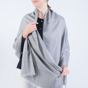 Premium alpaca stole, luxury classic pashmina, shawl for men and women, silver gray, autumn winter, scarf without fringes, soft anti-allergy wrap image 2