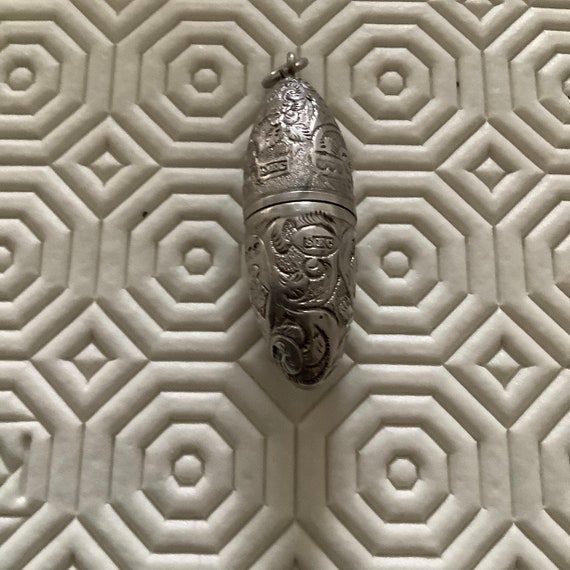 Victorian silver Chatelaine Scent Bottle/ Vinaigre