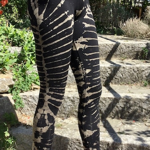 Leggings Batik preto cinza RADIANCE -Yoga, Acrobacia, Dança, Moda Festival, Trance, Goa, Esporte-