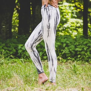 Leggings Batik branco preto JOKER -Yoga, Acrobacia, Dança, Moda Festival, Trance, Goa, Esporte-