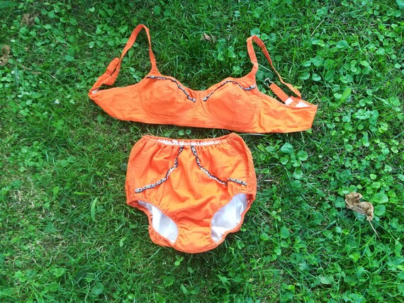 60s 70s Bikini / Vintage Mod Swimsuit / Mod Top B