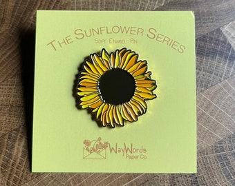 B-Grade SUNFLOWER ENAMEL PIN - Small Sunflower Floral Soft Enamel Pin for Bookbags, Backpacks, Pin Collectors