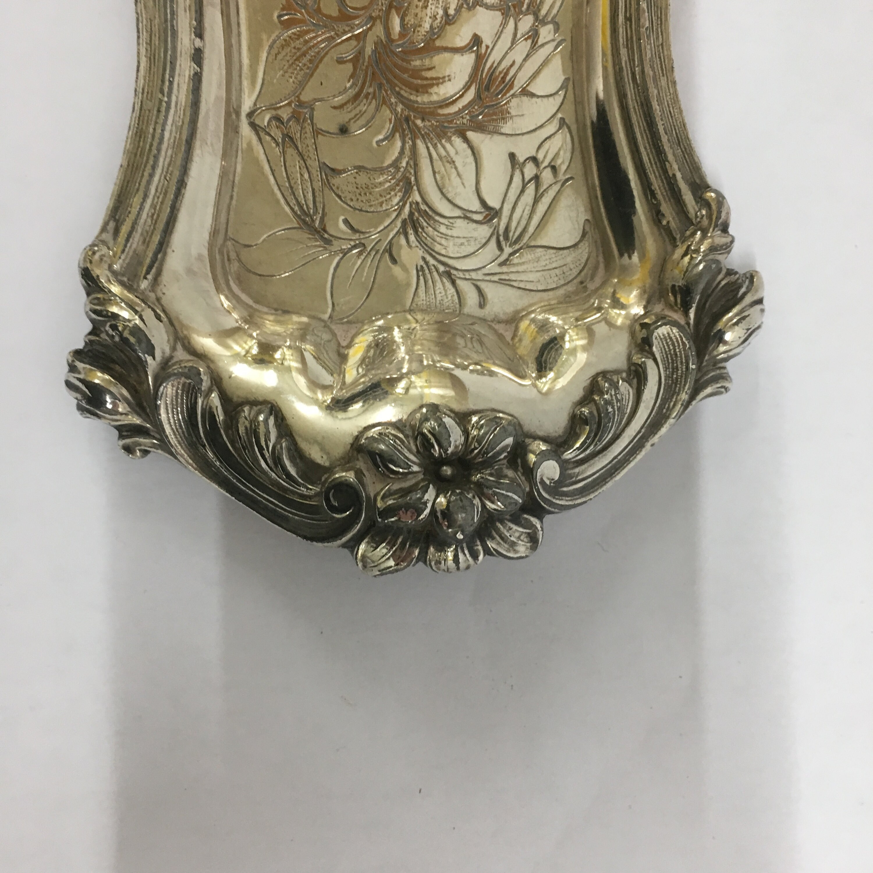 Joli Plat de Coiffeuse