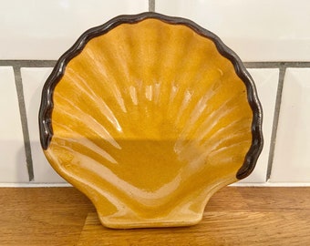 Vintage französische handgemachte gelbe und braune Schmuckschale