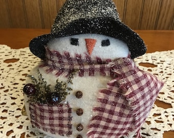 Primitive snowman decor,  Homespun Christmas Decor, chubby snowman, farmhouse  Christmas, shelf sitter, snowman ornie