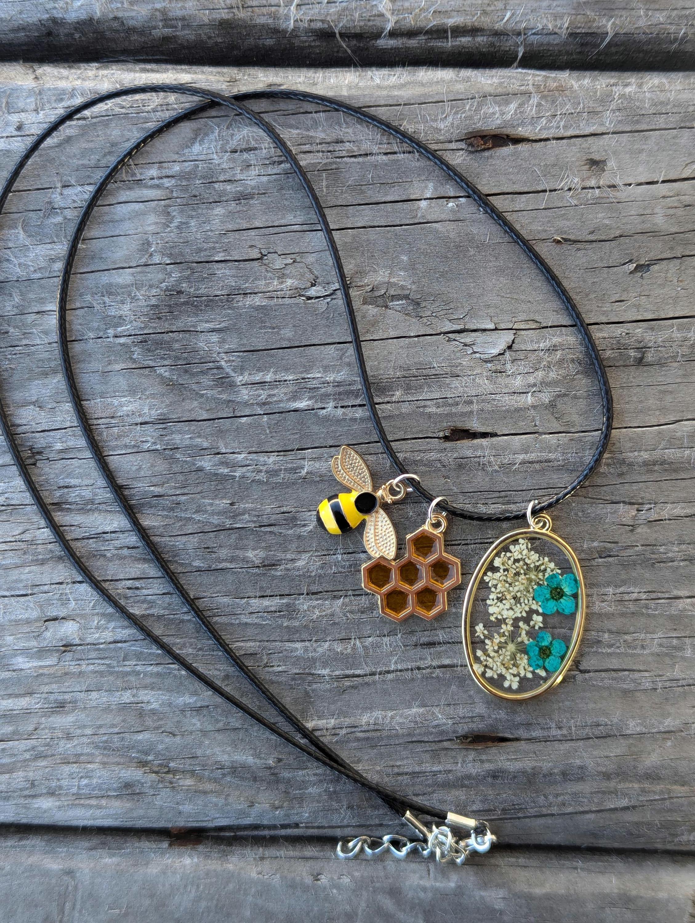 Pendentif Artisanal Vintage - Filigrane Nid D'abeille - Motif Fleur