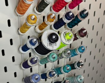 Sewing spool holder for Skadis Board