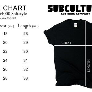 以下が含まれることがあります： Gildan 64000 Softstyle ユニセックス Tシャツのサイズチャート。チャートは、サイズS、M、L、XL、2XL、3XLの胸囲と着丈をインチで示しています。