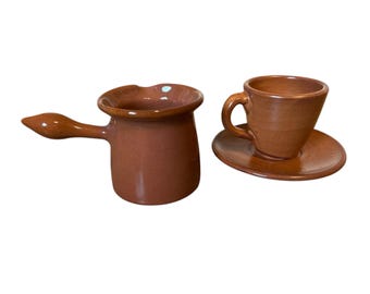 Handgemachte tunesische Keramik Cezve-Stil Kaffeekanne, Tasse & Untertasse | Rustikale Braune Terrakotta