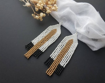 Bohemian beaded earrings Modern white earrings Minimalism bead earrings Seed bead earring Gold chandelier earrings White black boho earrings