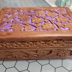 Flowers Wooden Box- Hand Carved Box - Keepsake Storage- Jewelry Box- Witch Altar-Herb Storage