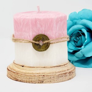 Feng Shui Candle with hidden crystals, Money and Abundance Candle