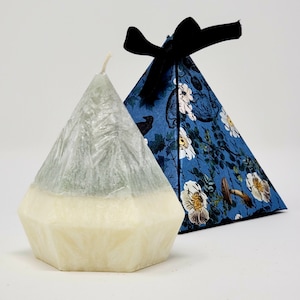 Positive Energy Candle - Crystal Candle - Aromatherapy Candle -  Halloween candle