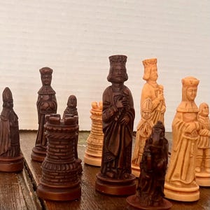 Studio Anne Carlton Chess Set - Etsy Studio Anne Carlton Chess Set - Etsy