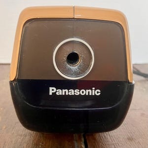 PANASONIC electric PENCIL sharpener automatic stop model KP-88A made in Japan 1970s