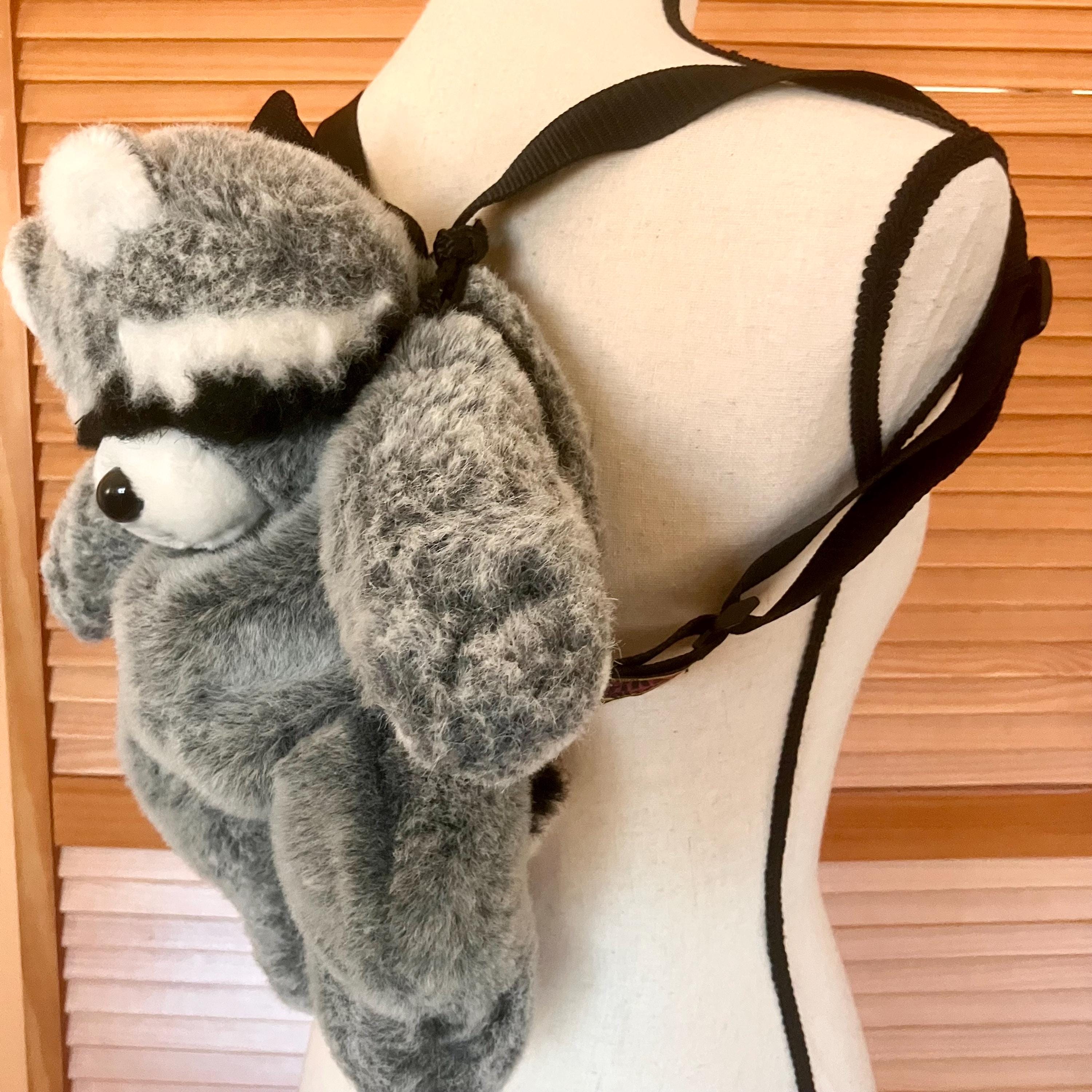 VTG 1995 Gurilla Biscuit Plush Pig Backpack Gurilla BISCUIT Plush Backpack Zipper 1995 Jaygur Import Inc  main image 3