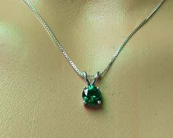 Collier émeraude, collier rond émeraude en argent sterling 925, pendentif, collier CZ, pierre de naissance de mai, collier CZ rond vert.