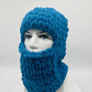 Indigo Blau gestrickte Balaclava: Handgemachte gehäkelte Ski-Maske