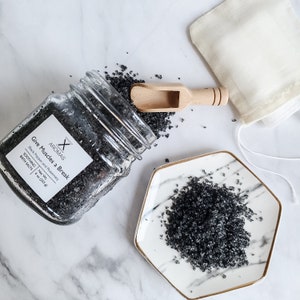 Black Pepper & Rosemary Luxury Bath Salts | Aromatherapy Essential Oil Bath Soak | All Natural Vegan | Spa Gift for Her