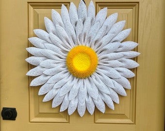 Daisy Door Hanger, Daisy Wreath, Flower Wreath, Flower Door Hanger, White Flower Wreath