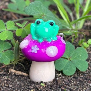 Frog Charm, Mushroom, Fairy Core, Gift For Her, Froggy Charm, Polymer Clay Charm, Froggy Gift, Gift Ideas, Handmade Gift, Handmade Gift Idea