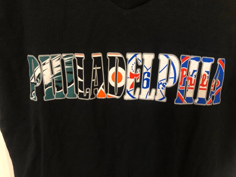 Philadelphia Sports Black M Tshirt Phillies Flyers Etsy