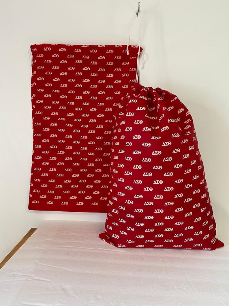 Delta Sigma Theta \u0394\u03a3\u0398 Sorority Polyester Fabric waterproof Laundry Bag Storage bag Laundry tote Travel Bag with drawstring reusable bag.
