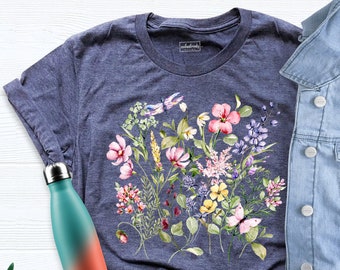 Floral Wildflower Tshirt for Women Nature Lover Tee, Botanical Garden T-Shirt, Spring Summer Shirts, Vintage Style Flower Gift Ladies Outfit