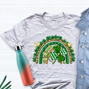 Lucky Rainbow Clover Shirt, Saint Patrick&#39;s Day Shirt, Green Rainbow Shirt, St. Patricks Rainbow Shirt, Shamrock Shirt, Clover Shirt