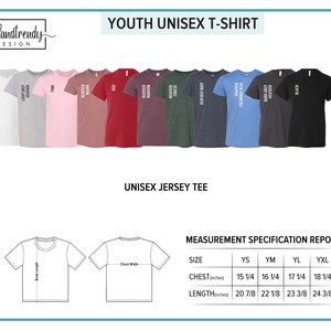 Puede incluir: Tabla de tallas para camiseta unisex para ni&ntilde;os con medidas en pulgadas. La tabla muestra las medidas de pecho y largo para las tallas YS, YM, YL y YXL. La tabla se muestra sobre un fondo blanco con un gr&aacute;fico de una camiseta.