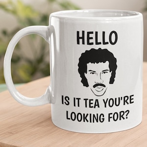 Grappige theemok Lionel Richie: nieuwigheidscadeau voor theeliefhebbers