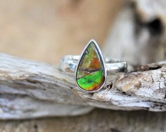 Sterling Silver Ammolite Ring - Size: 8