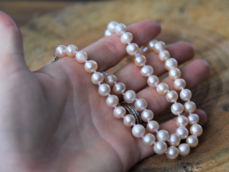 Pink Fresh Water Pearl Necklace