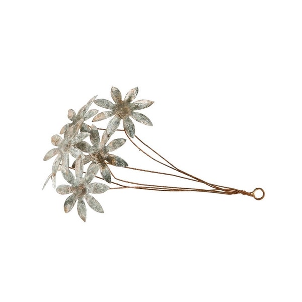 Distressed Metal Flower Bouquet