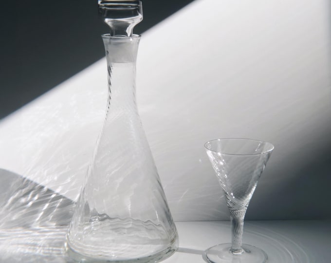 Vintage decanter, carafe and 6 liqueur glasses, mouth-blown swirl crystal glass, 1980s