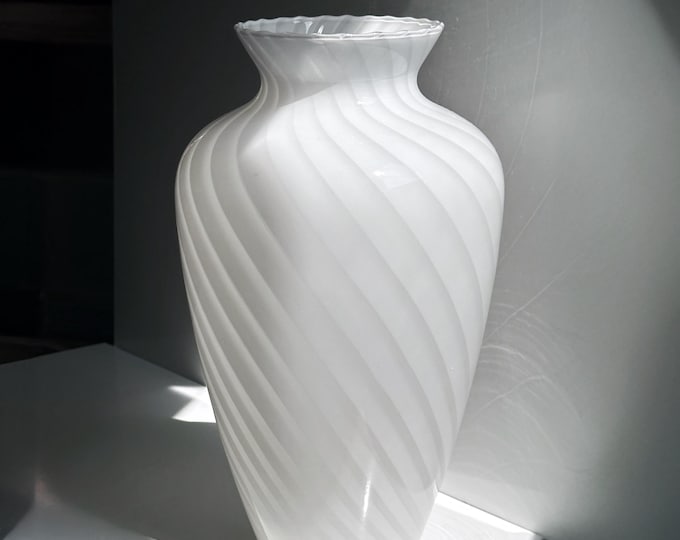 Vintage Murano Swirl Vase Large Glass Venice 1950 50s Mid Century White Pink Vetro Barovier Toso Tonelli Lattimo Filigrana