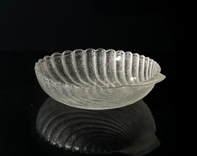 Vintage Art Deco Revival Glass Bowl Bowl Offering Bowl Shell Candy Bowl Fruit Bowl 80s 1980 1990 90s France