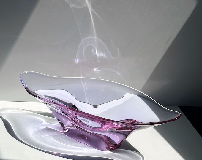 Vintage Bowl Alexandrite Neodymium Glass Pink Lilac Skrdlovice CZ Bohemia Mid Century 1950 50s 60s Zelezny Brod ZBS