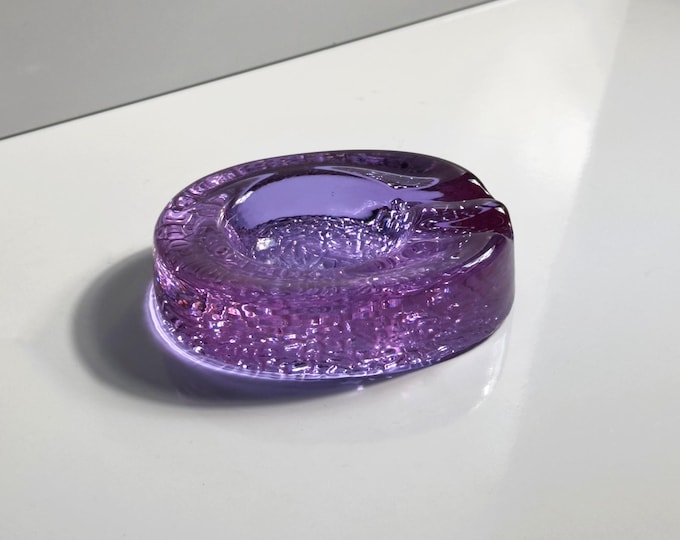 Vintage glass ashtray, 1970s, Italian, Palo Santo bowl, Murano Alexandrite, Mid-Century, 1970s, Neodymium, Zelezny Brod, ZBS, Lilac, Pink