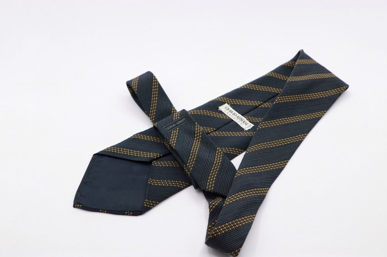 Vintage Giorgio Armani Tie Made in Italy Silk Navy Blue Gold Stripes Striped image 3