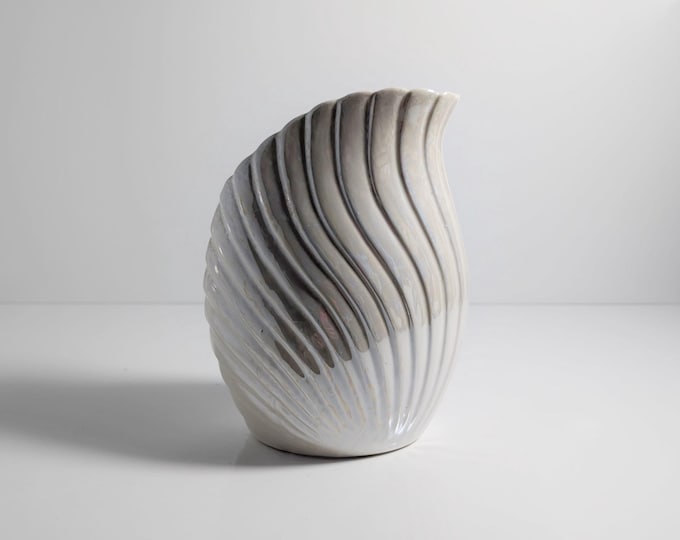 Vintage Ceramic Vase Art Deco Neo Revival Shell White Iridescent Pearl Shine Flower Vase 80s 1980 Mother of Pearl