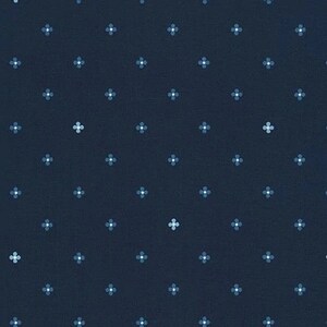 Tissu 100 % coton Robert Kaufman - Daisy Made - Fleurs - Indigo par Wishwell - WEL-19427-62