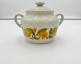 VTG Capri Bake Serve ’n Store Stoneware Crock/Casserole w/ Lid - Made in Japan