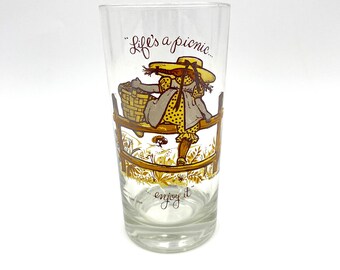 Vintage 1969 HOLLY HOBBIE American Greetings Glass &quot;Life’s a Picnic...Enjoy It!&quot;