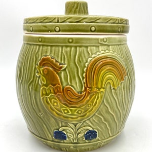 Vintage Cookie Jar with lid Chicken Green Barrel.