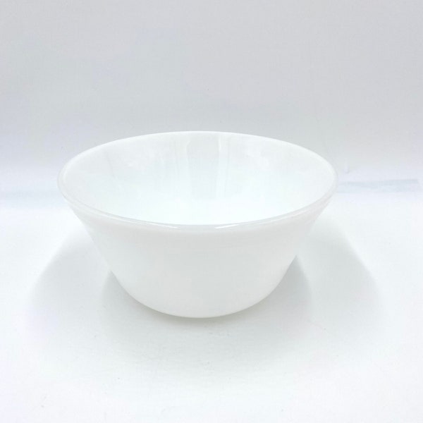 Vintage Federal Glass Bowl 8 Inch Milk Glass Ovenware.