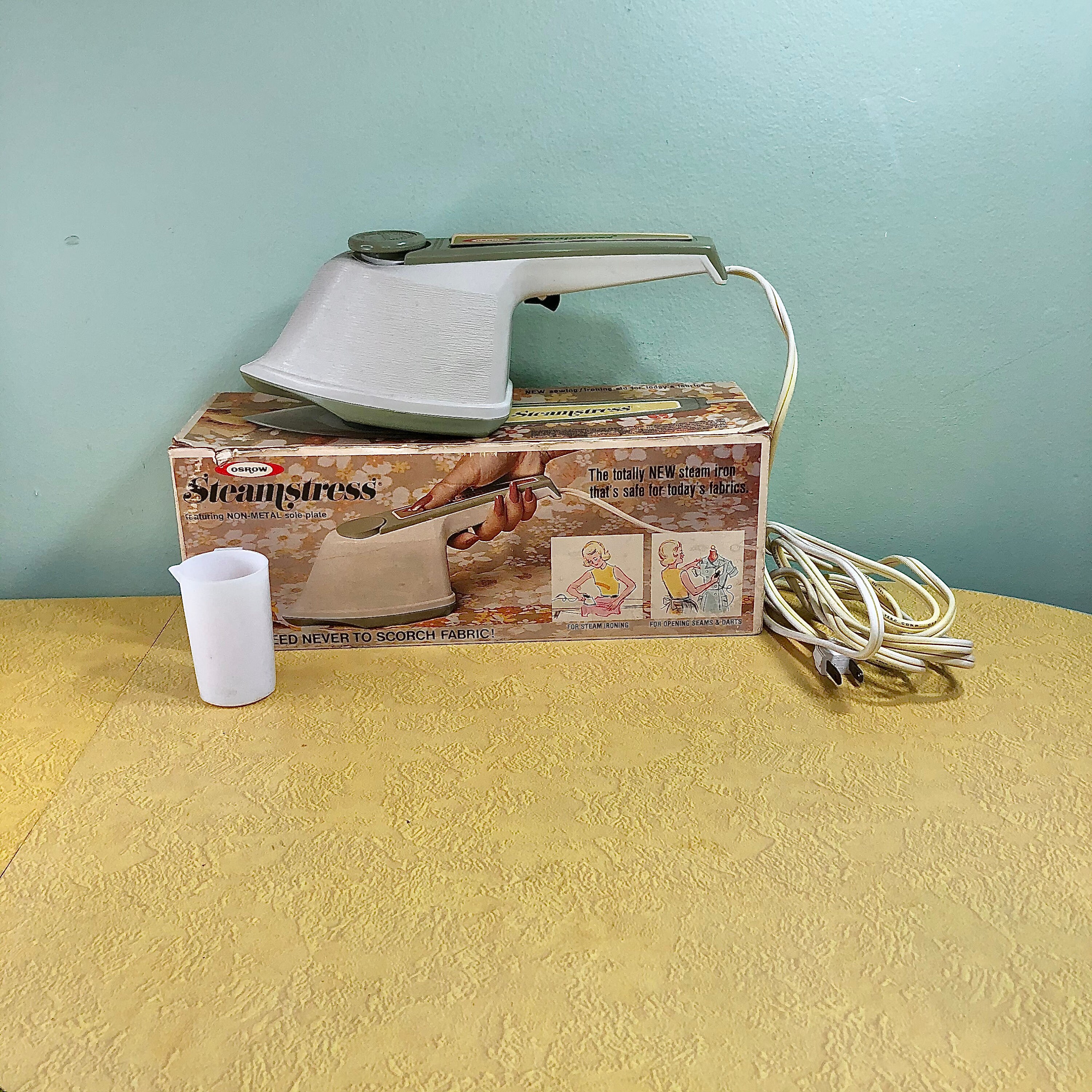 vintage clothes steamer