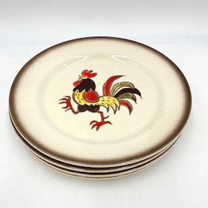 Chicken plates chicken decor farmhouse decorRed Rooster Poppytrail Metlox 10 inch Dinner Plate California Hand Painted  Set of 4